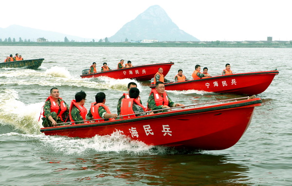 國網(wǎng)寧?？h供電公司為“抗災治患”在8個供電所均組建應急救援隊