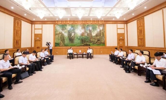 中核集團(tuán)總經(jīng)理、黨組副書記顧軍與福建省委副書記、代省長(zhǎng)王寧會(huì)談