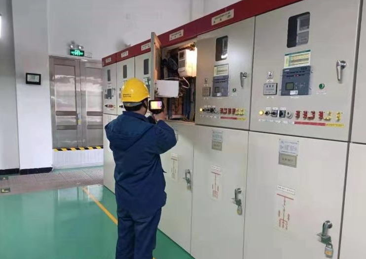 國(guó)網(wǎng)慈溪市供電公司用心巡視、及時(shí)消缺確保電網(wǎng)安全穩(wěn)定運(yùn)行