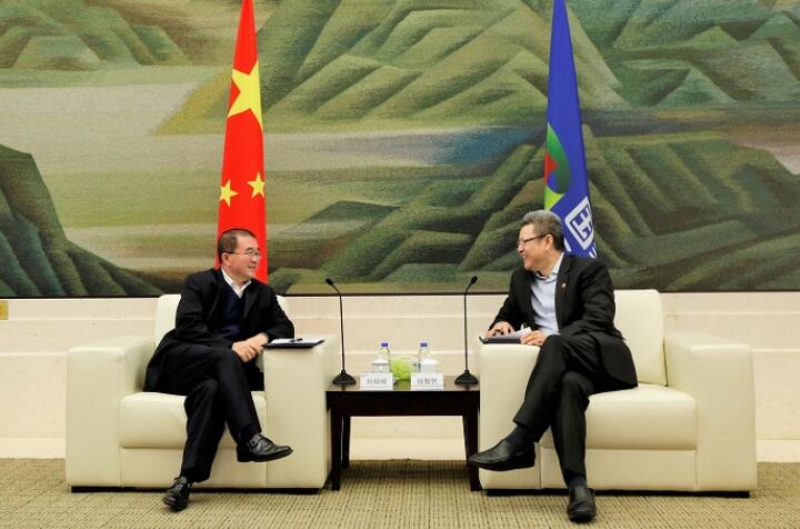 錢(qián)智民會(huì)見(jiàn)中國(guó)燃?xì)舛戮种飨?、總裁劉明輝