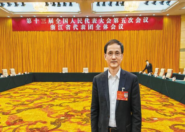 【兩會(huì)】電力為打造現(xiàn)代化濱海大都市注入動(dòng)能——訪全國人大代表、浙江省寧波市經(jīng)濟(jì)和信息化局局長張世方