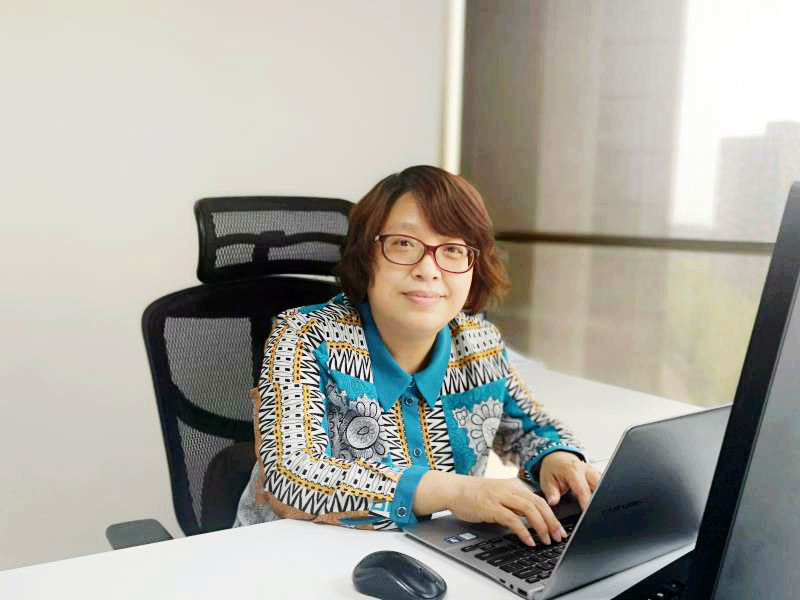 首都最美巾幗奮斗者尹洪苓：以奮斗的姿態(tài)，砥礪前行 展現(xiàn)新時(shí)代“她風(fēng)采”