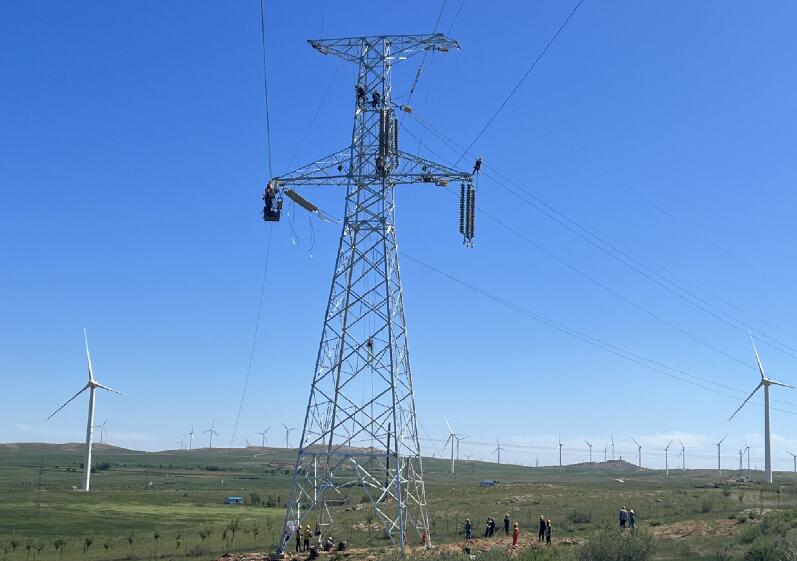 220千伏海春線、中海油化德風(fēng)電場(chǎng)35千伏集電線路順利改造完成