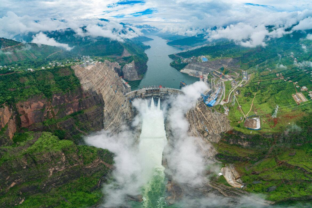 白鶴灘水電站全部機組投產(chǎn)發(fā)電，世界最大清潔能源走廊全面建成