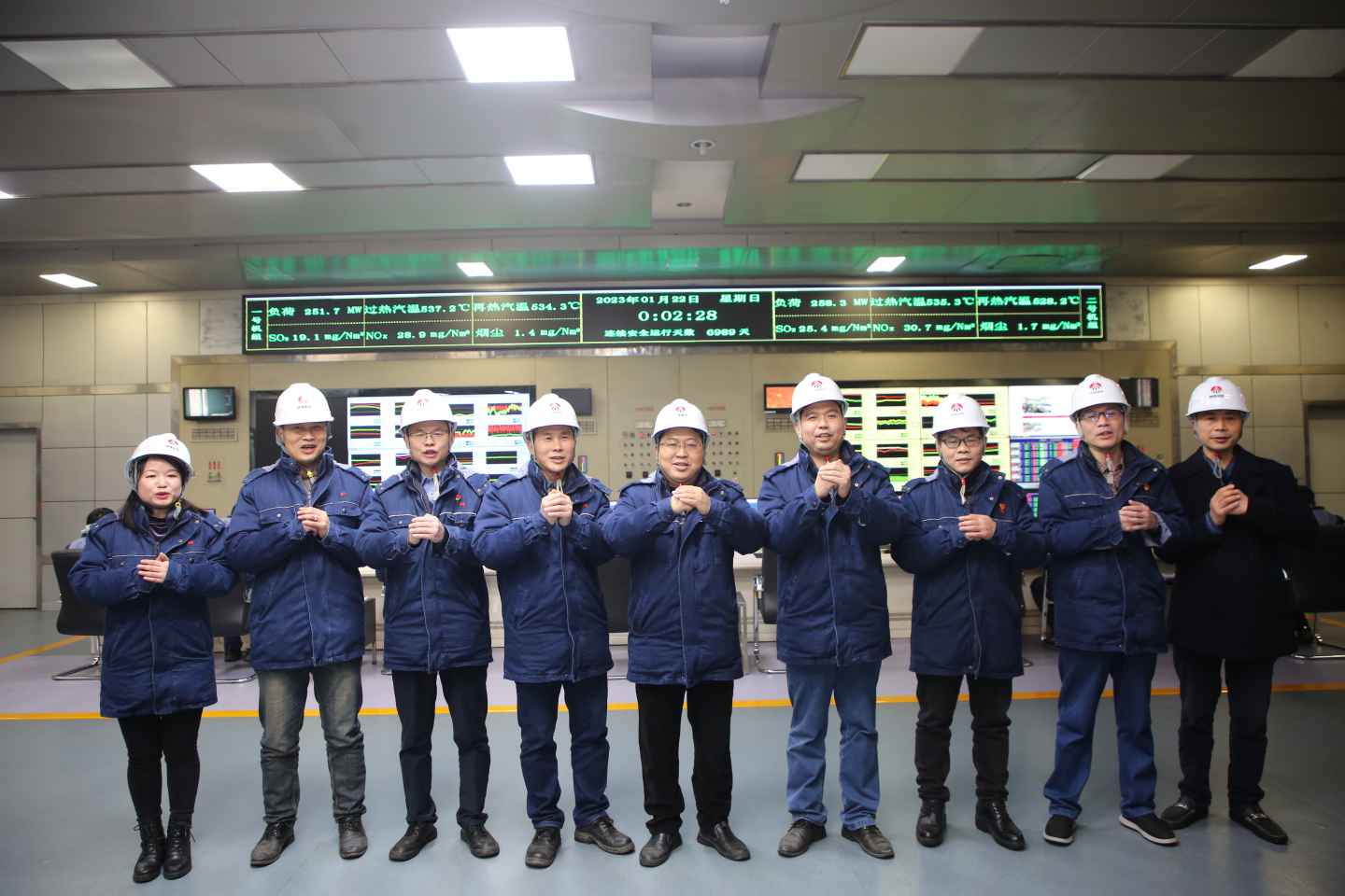 陜煤石電除夕慰問送溫暖，崗位堅(jiān)守幸?！巴谩保╰oo）