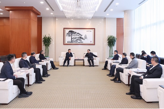 鄧建玲會見福建省政協(xié)副主席、漳州市委書記張國旺