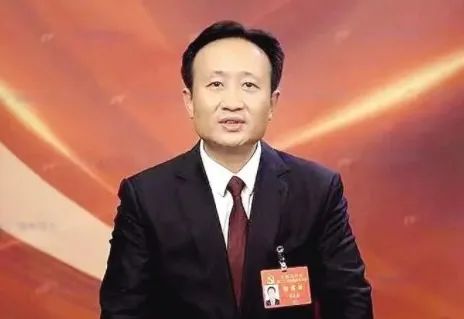 衣立東任國網(wǎng)四川省電力公司董事長、黨委書記