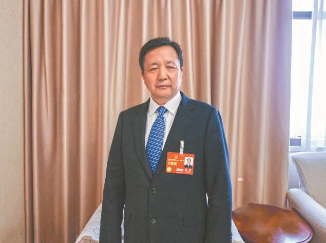 新型電力系統(tǒng)建設(shè)為電力裝備制造業(yè)帶來新機(jī)遇——訪全國人大代表，全國工商聯(lián)副主席，特變電工股份有限公司黨委書記、董事長張新