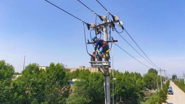 國網(wǎng)安陽供電公司一次綜合檢修力?！?年0跳”