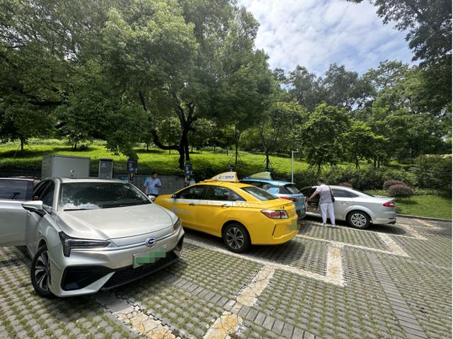 調(diào)查丨多地充電樁電價漲幅20%以上，分時電價與行業(yè)競爭多方博弈