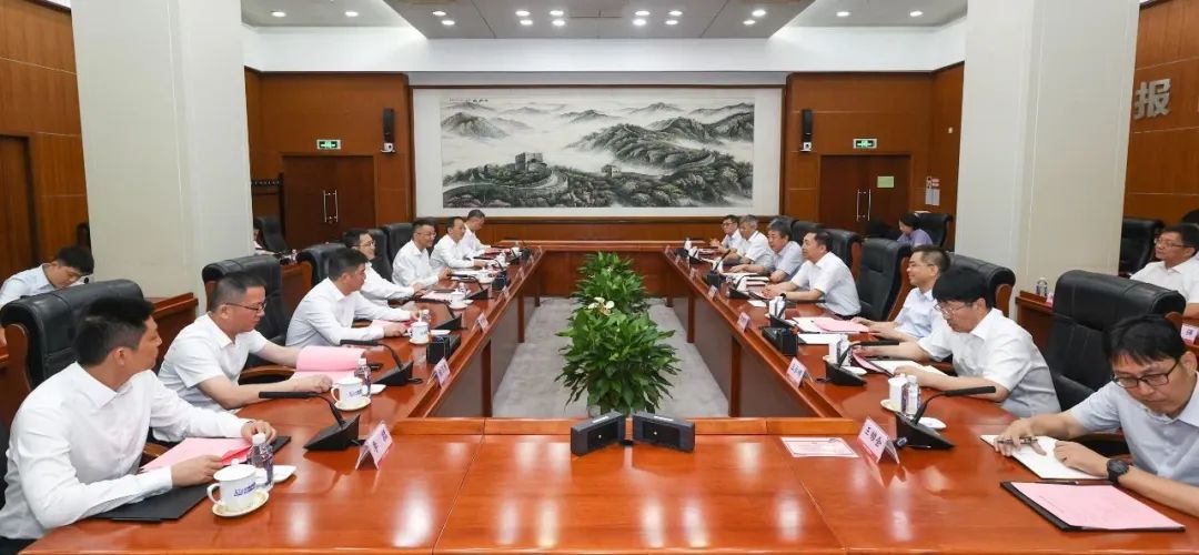 中核集團(tuán)黨組副書記、總經(jīng)理顧軍會(huì)見蘇州市委副書記、市長吳慶文一行