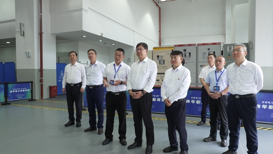 華能集團有限公司總經(jīng)理、黨組副書記鄧建玲到云南分公司調(diào)研