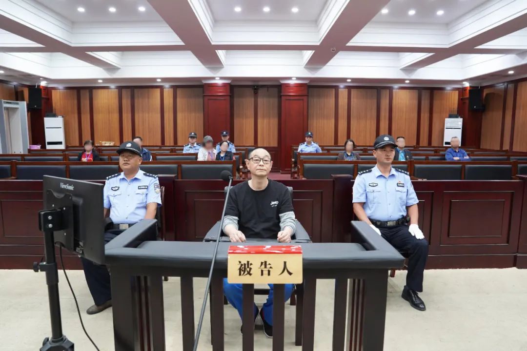 貴州電網(wǎng)有限責(zé)任公司原黨委委員、工會(huì)主席張帆受賄案一審宣判