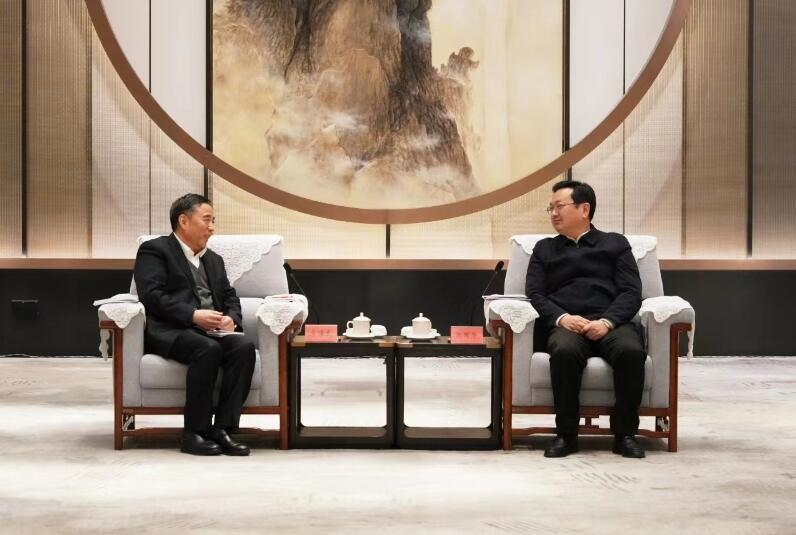 中國能建黨委書記、董事長宋海良拜會河北省委常委，雄安新區(qū)黨工委書記、管委會主任張國華并開展實(shí)地考察