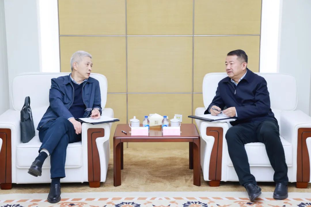中國一重集團黨委書記、董事長徐鵬一行拜訪大唐環(huán)境黨委書記、董事長朱利明