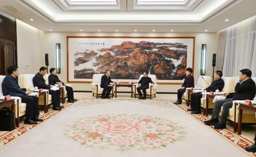 三峽集團董事長、黨組書記雷鳴山拜會內(nèi)蒙古自治區(qū)黨委書記孫紹騁、自治區(qū)主席王莉霞