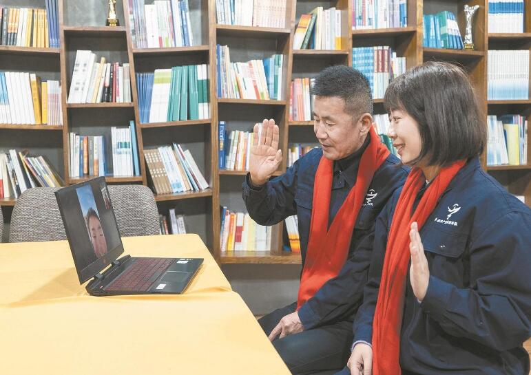 紅船精神代代傳 優(yōu)化服務(wù)促發(fā)展——記“國網(wǎng)楷?！眹译娋W(wǎng)浙江電力(嘉興)紅船共產(chǎn)黨員服務(wù)隊(duì)