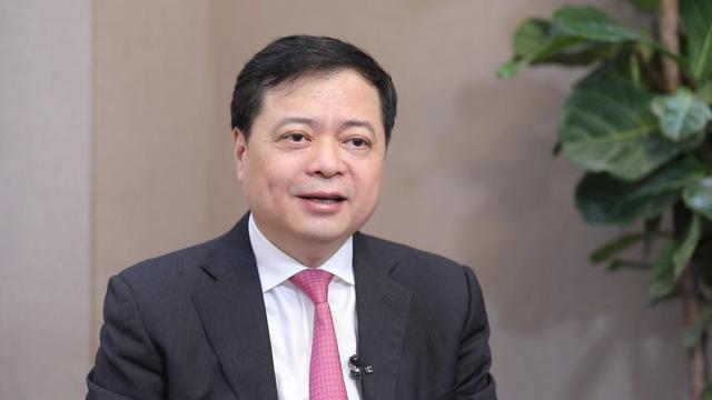 【兩會(huì)好聲音】全國(guó)政協(xié)常委、正泰集團(tuán)董事長(zhǎng)南存輝：建議進(jìn)一步優(yōu)化綠證核發(fā)及交易機(jī)制，提升市場(chǎng)參與度