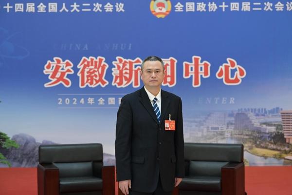 程韜代表：支持引入新質生產力，鼓勵新能源商用車發(fā)展
