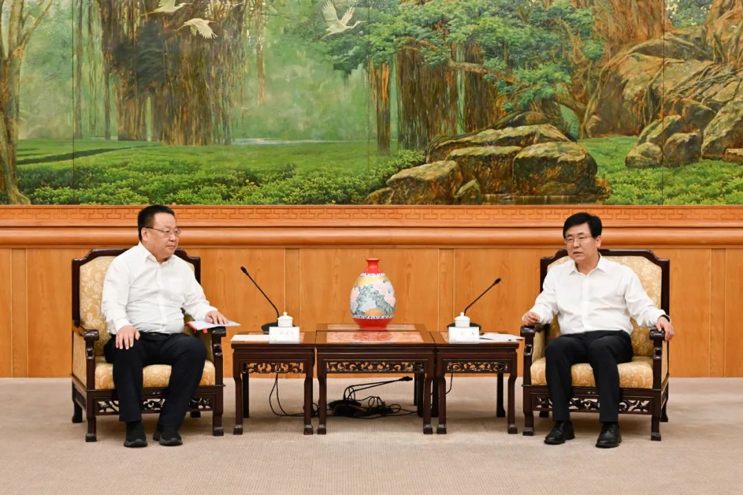 中核集團(tuán)總經(jīng)理、黨組副書記申彥鋒拜會(huì)福建省委副書記、省長趙龍