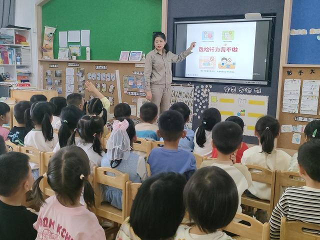 國(guó)網(wǎng)光澤縣供電公司電“亮”校園，安全“童”行