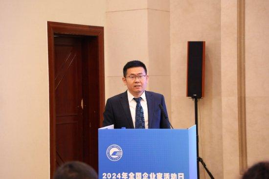 2023年中國(guó)新能源汽車(chē)銷(xiāo)量達(dá)950萬(wàn)輛，在新能源汽車(chē)領(lǐng)域全球領(lǐng)先