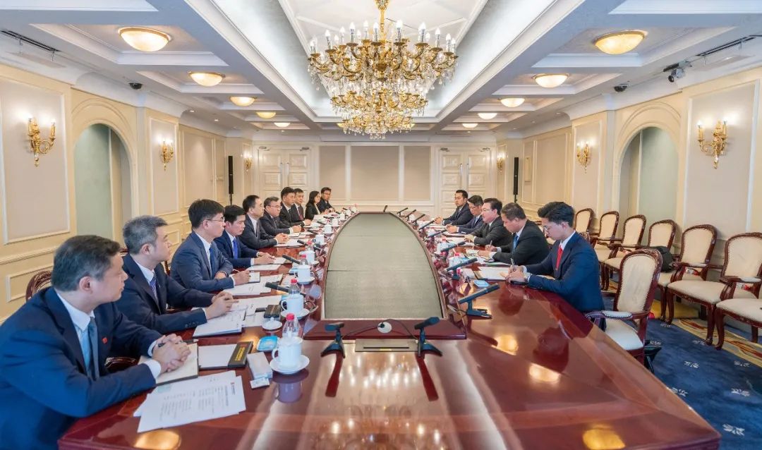 大唐集團(tuán)黨組書記、董事長鄒磊與老撾總理府辦公廳部長、總理首席顧問西納萬·蘇發(fā)努馮會(huì)談
